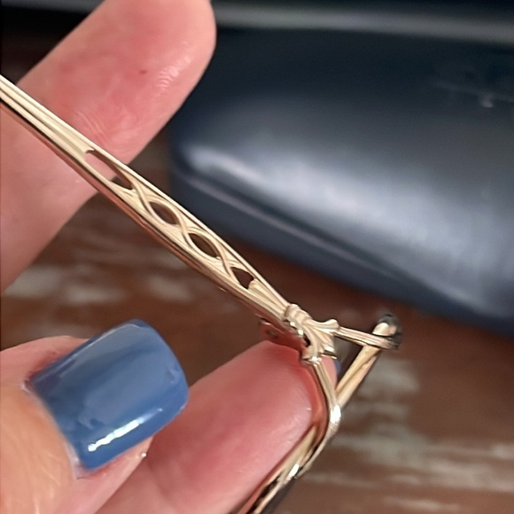 Seiko T358 pure titanium pink and gold full rim eyeglasses with black hard case - Picture 15 of 16